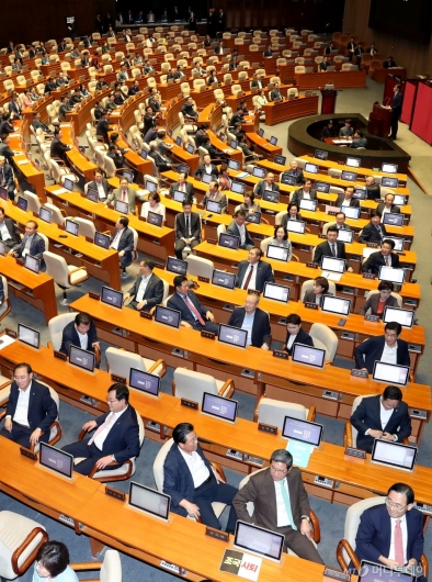[사진]조국 장관 인사 거부하는 자유한국당