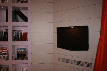 ŸϿ콺 ǿ ġ ִ Ｚ LCD TV. 