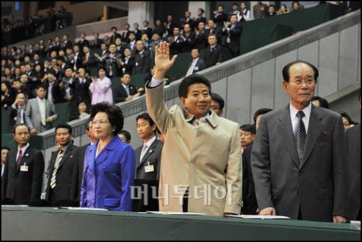 盧대통령 '아리랑' 관람 안팎‥두차례 기립박수