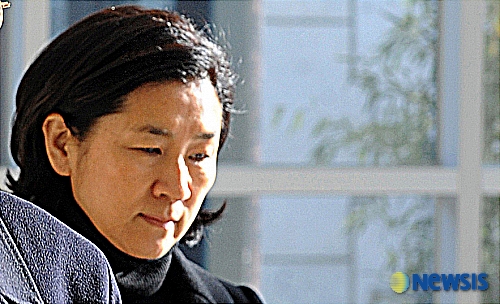 [사진]삼성특검 소환되는 홍송원 대표