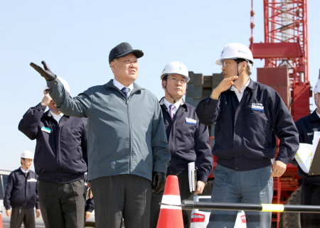 현대차그룹 정몽구 회장은 현대제철 당진 일관제철소를 찾는 것을 시작으로 현장경영을 시작한다. 