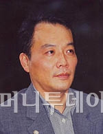 전원책 대변인 사임…선진당, 비례대표로 내홍