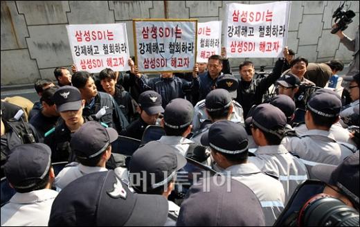 [사진]민주노총, 삼성특검에 고발장 접수