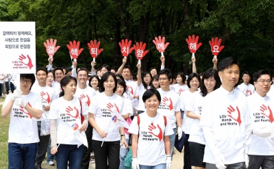 ↑ 릴리에서는 직원 한명이 2Km를 걸을 때마다 일정 금액을 적립해 다제내성결핵 환자를 돕는 비영리 단체에 기부할 예정이다.