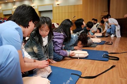 고대구로병원, 초등학생 대상 심폐소생 교육