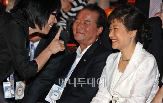 [사진]전당대회 참석한 박근혜 전 대표