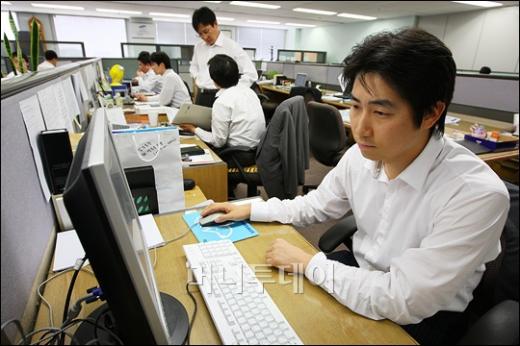 [사진]삼성전자, 10여년 만에 '노타이' 근무