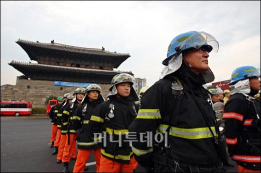 [사진]흥인지문, 화재진압 대응훈련(화보)