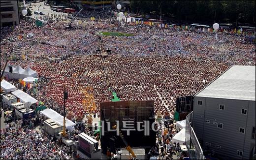 [사진]서울광장 가득 메운 '佛法'집회