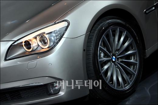 [사진]'뉴BMW7' 넘치는 야성미