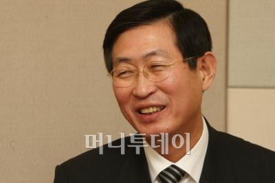 "불황 계기로 싸고 좋은 한국산에 세계가 주목"