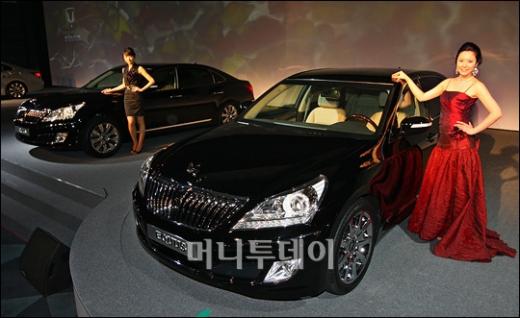 [사진]'벤츠-BMW 붙어보자!' 신형 에쿠스 출시