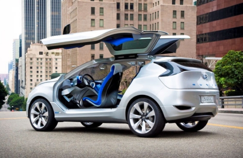 ↑↑현대자동차가 2009 뉴욕모터쇼에서 처음 공개한 콘셉트카 'HCD-11(누비스:Nuvis).[사진제공=현대차]<br>
