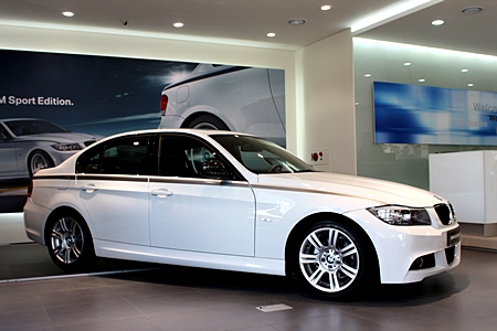 ↑BMW '320i M'