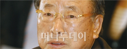 깜짝 하이닉스 베팅…코끼리 정말 삼킬까