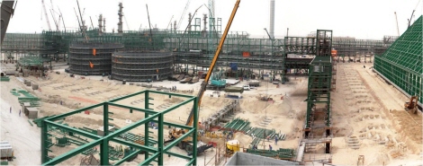 현대건설의 카타르 비료공장 공사현장 