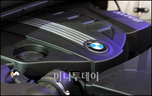 []BMW 'X1' 204 