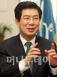 "한나라당,서민정책에서 민주당 압도해"