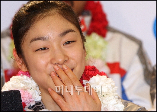 [사진]수줍은 김연아