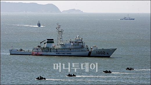 [사진]백령도 천안함 수색작업 재개