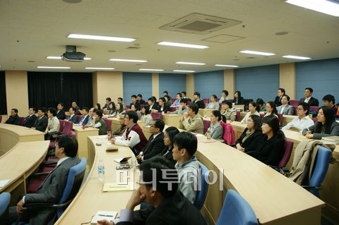 "성공창업패키지 교육이 창업성공율 높여"