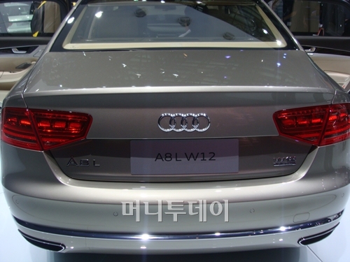 ↑아우디 'A8 L'