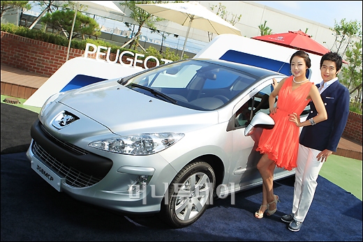 [사진]푸조, 21.2km/l 연비의 NEW 308 MCP 출시!