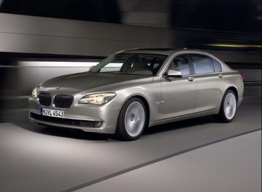 BMW750Li