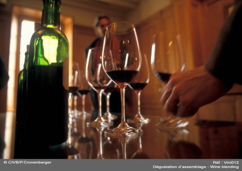 보르도 와인만의 독특한 풍미를 지닌 고품질 와인