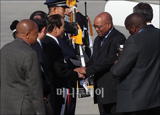 [사진]제이콥 주마 남아공 대통령 입국