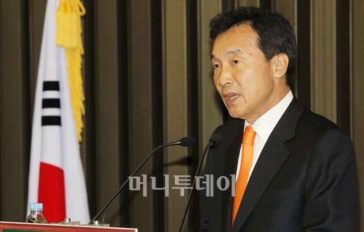 [사진]손학규, '정치 검찰 맹비난'