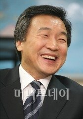 손학규 "MB, 국민 생명권·건강권 팔아먹더니…"    