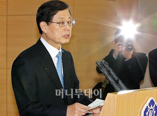 [사진]김황식 총리 '연평도 안정에 신속·충분히 지원'