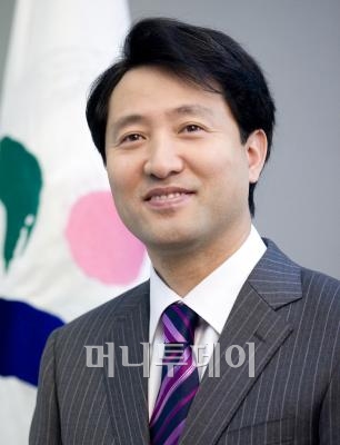 오세훈 서울시장 "'점진적' 무상급식할 것"