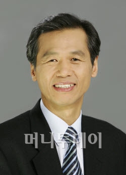 최고은 작가 요절, '예술인 복지법' 탄력받나