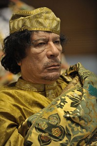 시위 확대로 카다피 최대 도전 직면..사망자 230명 넘어(상보)