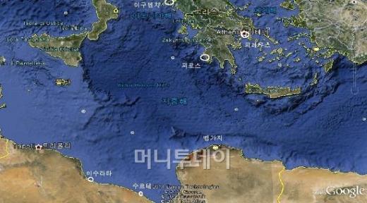 리비아내 건설근로자 그리스 선박타고 이동