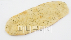 이색 베이커리, '난브레드·크림빵류' 새롭게 출시