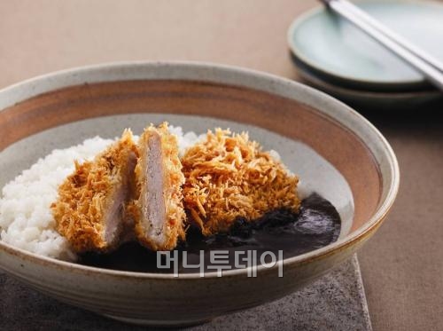 사보텐, 국내서 '흑(黑)카레' 첫 선