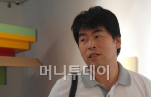 "솜으로 연기를 조각한다고?" 국내1호 솜 조각가