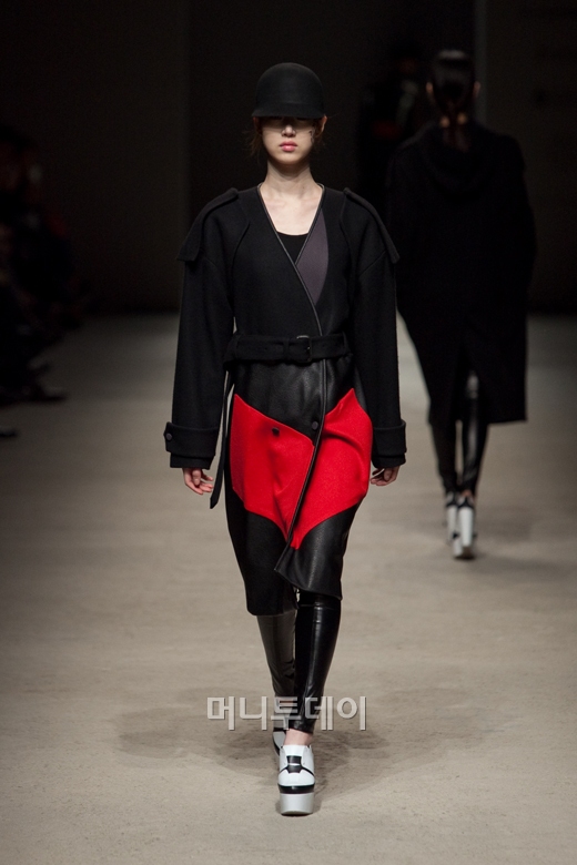 ¨ÏµðÀÚÀÌ³Ê À̼®Å Į À̼®ÅÂ(KAAL E.SUKTAE)