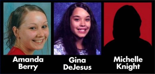 클리블랜드 납치사건의 세 피해자들. 함께 발견된 여아의 어머니 아만다 베리(27)과 그의 출산을 도운 미셸 나이트(32)./USATODAY 캡처