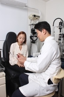 라식, 라섹수술 후 펌 및 염색 주의해야 - 머니투데이 라식, 라섹수술 후 펌 및 염색 주의해야 - 머니투데이