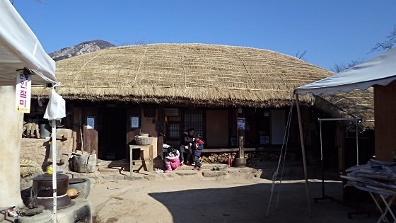 낙안읍성에서 가장 오래된 초가로 알려진 김대자가옥. / 사진=김유경기자