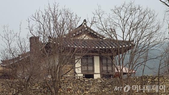 외암민속마을 하서원. 미래저축은행이 근저당 설정했던 주택 중 하나로 지난해 경매에서 10억원 정도에 제3자에게 낙찰됐다. / 사진=김유경기자