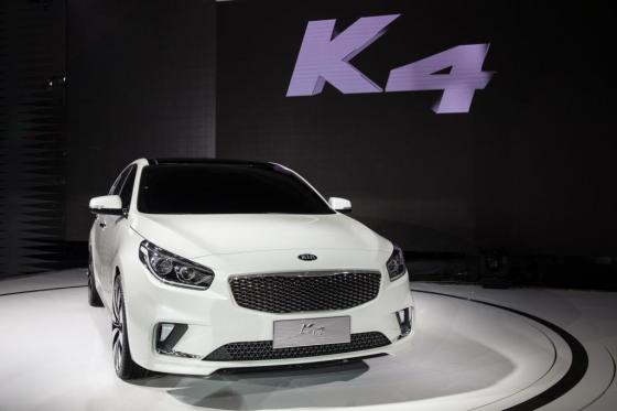 기아차, 중국 시장 겨냥한 'K4' 최초 공개 - 머니투데이 기아차, 중국 시장 겨냥한 'K4' 최초 공개 - 머니투데이