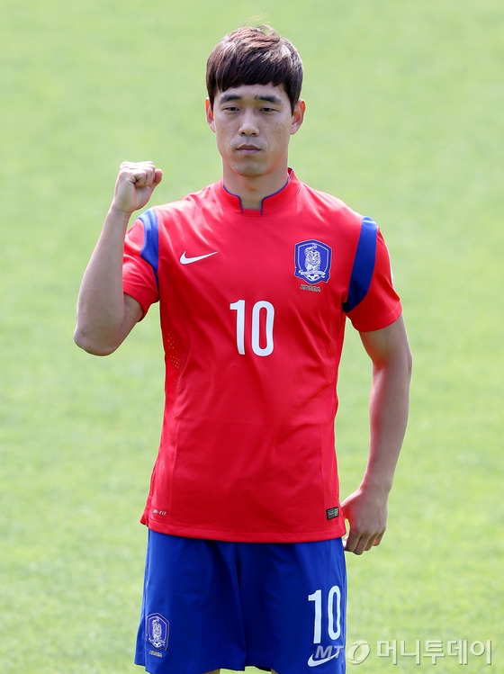 박주영, 아스널 '자유이적' 명단에…사실상 방출 수순 - 머니투데이 박주영, 아스널 '자유이적' 명단에…사실상 방출 수순 - 머니투데이