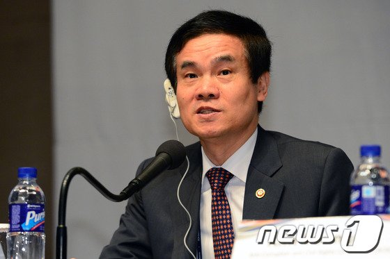 [사진]이성보 권익위원장 '한국 옴부즈맨의 역할은'