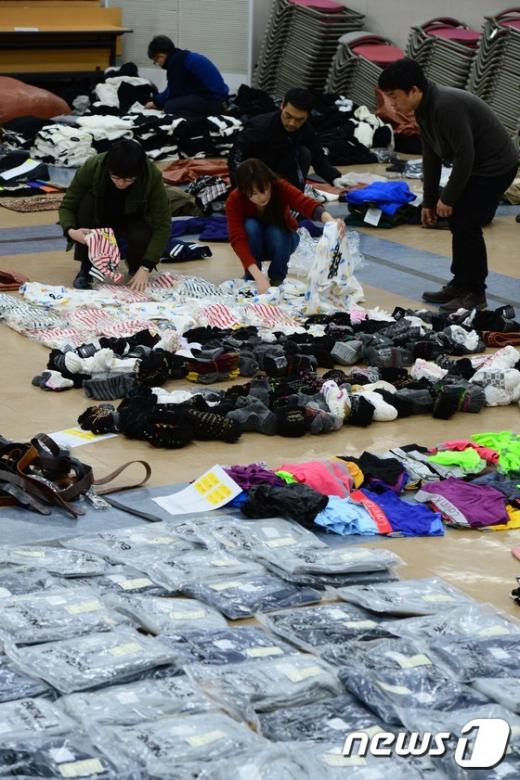 사진]동대문·남대문시장서 적발된 '짝퉁' 10,000여점 - 머니투데이