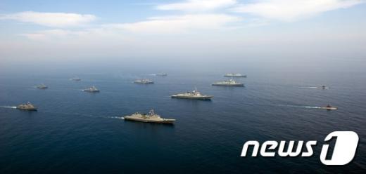 [사진]해군, 제주 동방해역서 통합대잠전 훈련 돌입